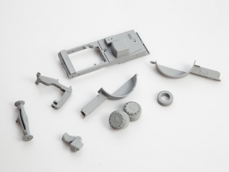 1560AVD Сборная модель Одноосный тягач МАЗ-529 AVD Models