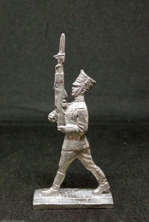 Н-17-013 Рядовой Президентского полка. На параде Солдатики "Ура"