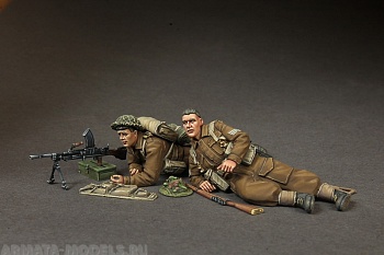 3618SOGA Sergeant and Machine gunner British infantry at rest. 3618SOGA Sergeant and Machine gunner British infantry at rest.