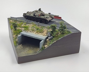 HE-72019 Подставка "неподалёку от Каховской ГЭС"