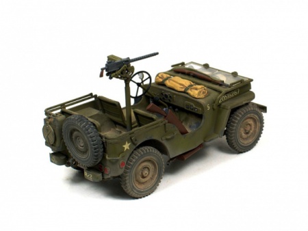 35219 Американский 1/4-тонный джип 4х4 Willys MB (2 варианта сборки) и 1 фигурой водителя Tamiya 35219 Американский 1/4-тонный джип 4х4 Willys MB (2 варианта сборки) и 1 фигурой водителя Tamiya