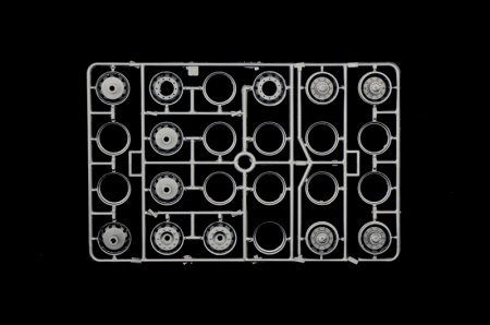 3937ИТ Грузовик SCANIA T143H 6x2  CLASSIC TRUCK Italeri