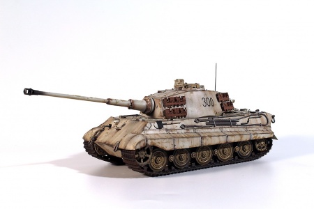 35363 Pz.Kpfw.VI Ausf.B Королевский тигр с башней Хеншель (позднего производства), Германский тяжелый танк ICM