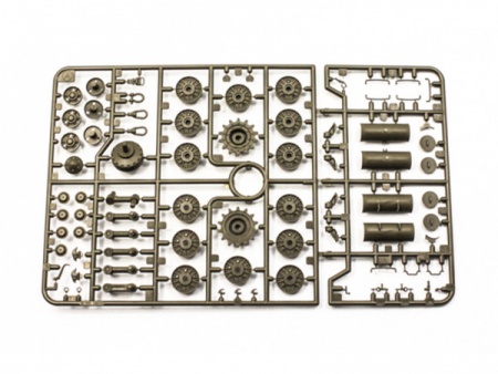 35211 Советский тяжелый танк ИС-3 с фигурой командира. Tamiya