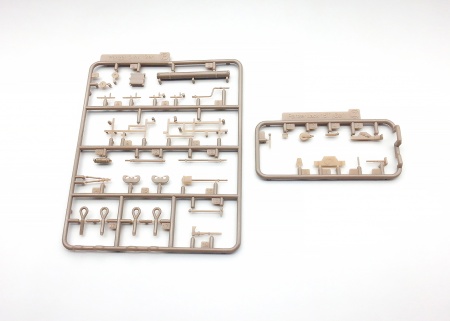 AH35A004 German Heavy Armored Reconaissance Tank LEOPARD VK1602 Amusing Hobby