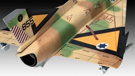 03890RE Всепогодный многоцелевой истребитель Kfir C-2 Revell