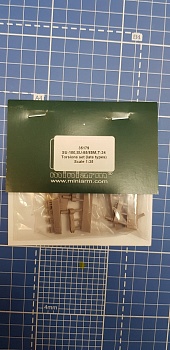 35179MIN СУ-100,СУ-85/СУ-85М,Т-34 Комплект балансиров (поздние) Для модели Драгон, Звезда,Миниарт 1/35 35179MIN СУ-100,СУ-85/СУ-85М,Т-34 Комплект балансиров (поздние) Для модели Драгон, Звезда,Миниарт 1/35