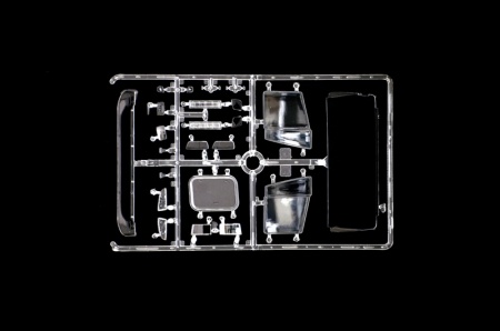 3928ИТ Грузовик IVECO HI-WAY 480 E5 LOW ROOF Italeri