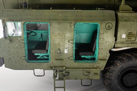 01082P TEL of RS-12M1 Topol-M Trumpeter