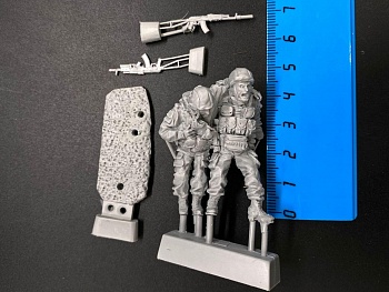 5088ТБ ВИМ, боец (Росгвардия) выводит раненного товарища из боя