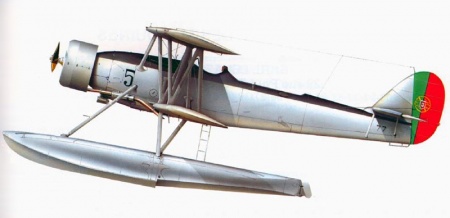 72008 Торпедоносец-разведчик Шарк ARK model