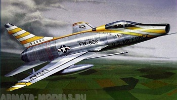 01649 Самолет  F-100D Супер Сейбр 01649 Самолет  F-100D Супер Сейбр