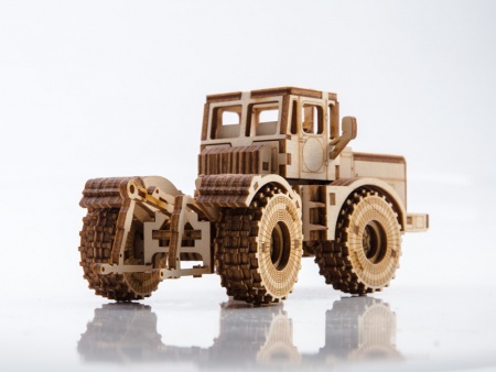 12201BAUMI Сборная модель Трактор К-700 Baumi