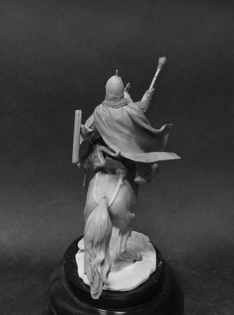 CHM-54325. Знатный русский воин, 14 век. Материал - смола. Chronos Miniatures