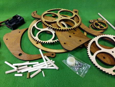 7003 часы деревянные сборная модель СВ Модель