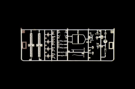 4706ИТ Автомобиль ALFA ROMEO 8C 2300 Monza Italeri