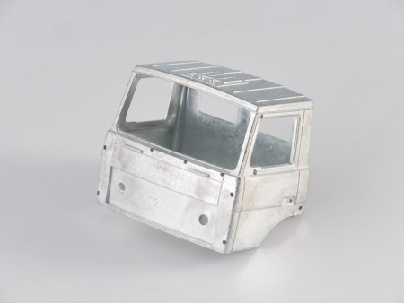 1167KIT Сборная модель МАЗ-5551 самосвал, поздний (высокий кузов) AVD Models 1167KIT Сборная модель МАЗ-5551 самосвал, поздний (высокий кузов) AVD Models