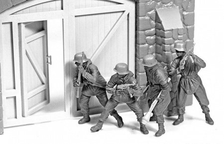 Набор фигурок MB3584 Немецкая пехота в Западной Европе. 1944-1945гг, фигуры Master Box (MB)