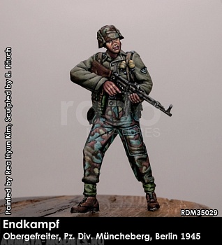 RDM35029 Немецкий солдат Endkampf, Obergefreiter, Pz.Div. Muencheberg, Berl RDM35029 Немецкий солдат Endkampf, Obergefreiter, Pz.Div. Muencheberg, Berl
