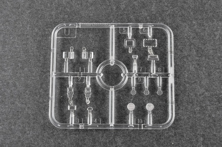 09609P Российский танк Т-72Б1 с КМТ-6 Trumpeter