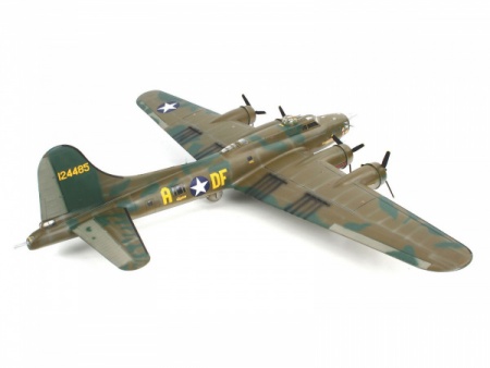 04297 Самолет Boeing B-17F 'Memphis Belle' Revell