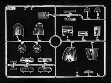 48261 Германский бомбардировщик He-111 H-3 ICM