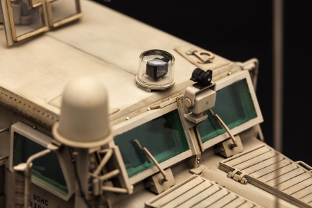 SS-005 U.S. COUGAR 6x6 MRAP VEHICLE Meng