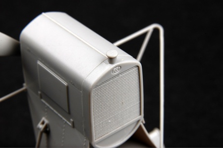 02322P Советские боевые аэросани РФ-8/Горький-98 Trumpeter