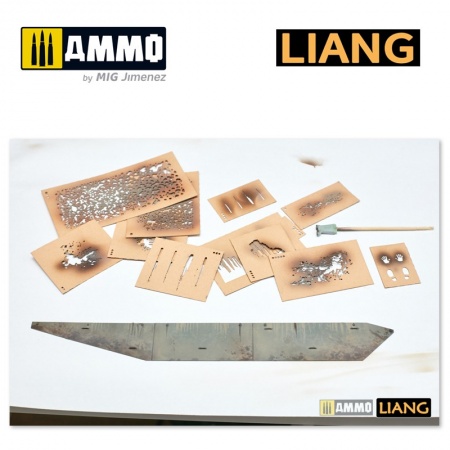 LIANG-0004 Набор трафаретов Handprint & Shoeprint Airbrush Stencils