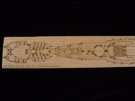 AW20009 Деревянная палуба для IJN Ise