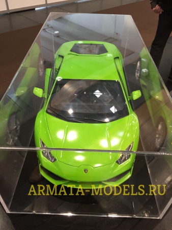HK109 Lamborghini Huracan Verde Mantis 1:8 Pocher