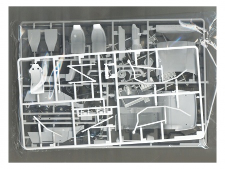 20563-Автомобиль PORSCHE 944 turbo RACING Hasegawa