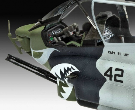 04943 Боевой вертолет AH-1W SuperCobra Revell