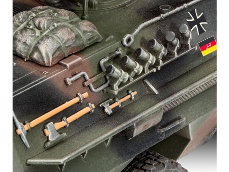 03256 Немецкий бронетранспортёр TPz 1 Fuchs Revell 03256 Немецкий бронетранспортёр TPz 1 Fuchs Revell