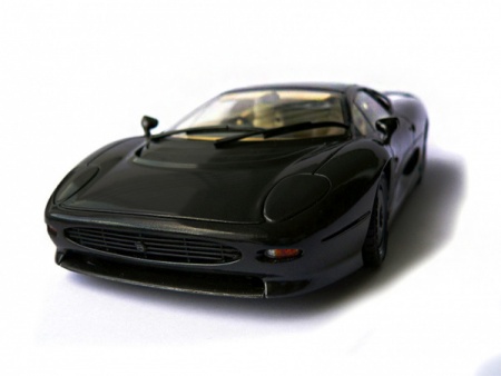 24129 JAGUAR XJ220 1992г. Tamiya 24129 JAGUAR XJ220 1992г. Tamiya