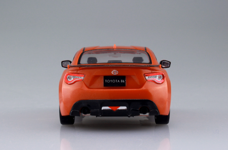 05419 Toyota 86 (Orange Metallic) Aoshima