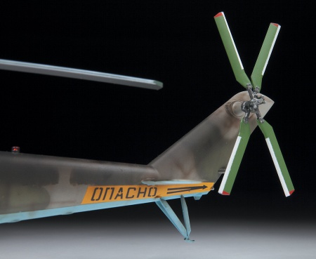 4813 Российский ударный вертолет Ми-35М Звезда