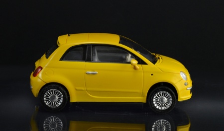 3647ИТ Автомобиль FIAT 500 ( 2007) Italeri