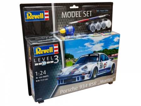 Набор Автомобиль Porsche 934 RSR quot;Martiniquot; Revell