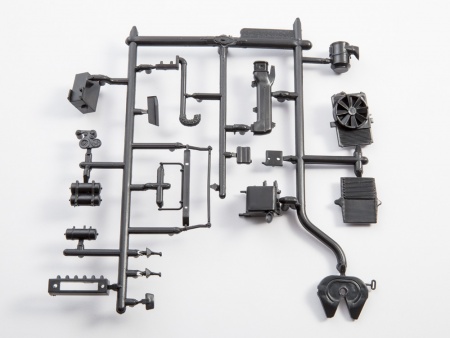 1511AVD Сборная модель КАМАЗ-5490 седельный тягач AVD Models