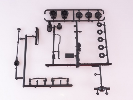 7057AVD Сборная модель МАЗ-200В с полуприцепом МАЗ-5215 AVD Models