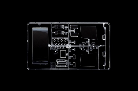 3882ИТ Грузовик R560 Highline Red griffin Italeri