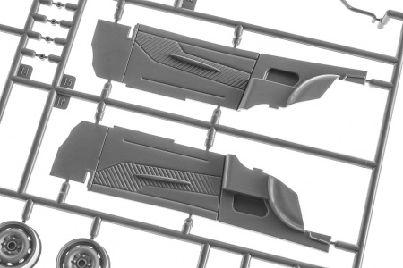 21144-Автомобиль ISUZU 117 COUPE EARLY VER Hasegawa