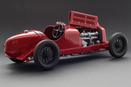 4706ИТ Автомобиль ALFA ROMEO 8C 2300 Monza Italeri