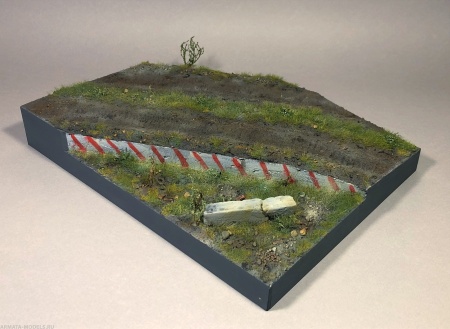 AM35544 Подставка премиум уровня Полигон