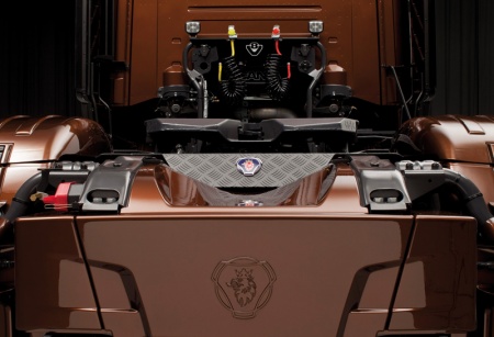 3897ИТ ГРУЗОВИК SCANIA R730 V8 BLACK AMBER Italeri