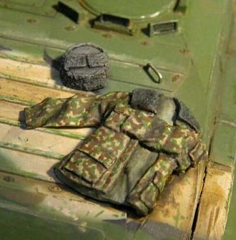 MPF502MP Современная советская униформа набор №1. В наборе бронежилет, шапка и куртка для создания диорам