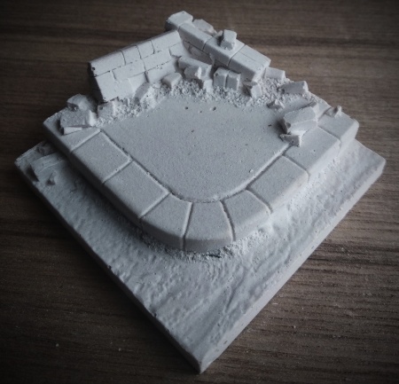 Б04AB Фрагмент тротуара угловой с обломками