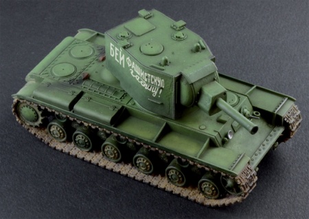 15763ИТ Самоходное противотанковое орудие KV1-KV2 Italeri
