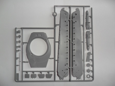 35363 Pz.Kpfw.VI Ausf.B Королевский тигр с башней Хеншель (позднего производства), Германский тяжелый танк ICM